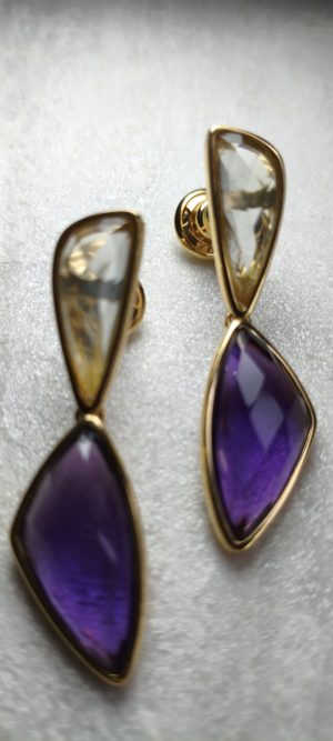 Brinco: Pedras naturais.
Praziolita Verde e Ametista