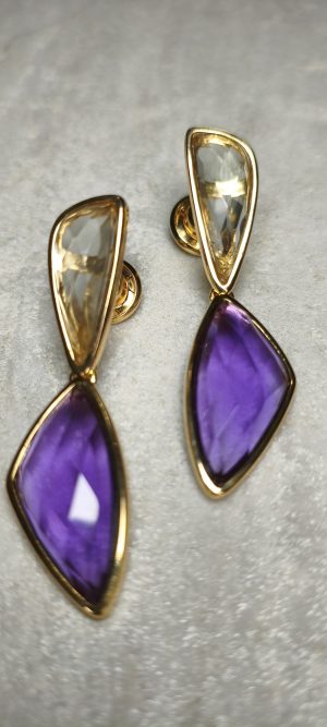 Brinco: Pedras naturais.
Praziolita Verde e Ametista