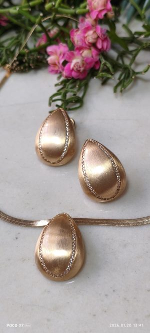 Conjunto Gota escovado