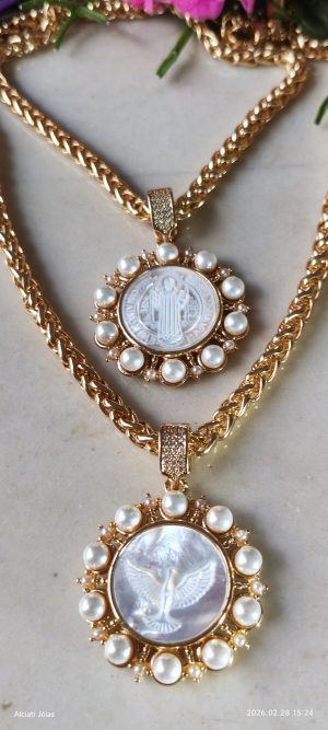 Colares Religiosos Madrepérola.